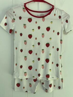 Kyte Baby Retired Strawberry 2-pc Short Sleeve Pajama Set Size 8 Bamboo